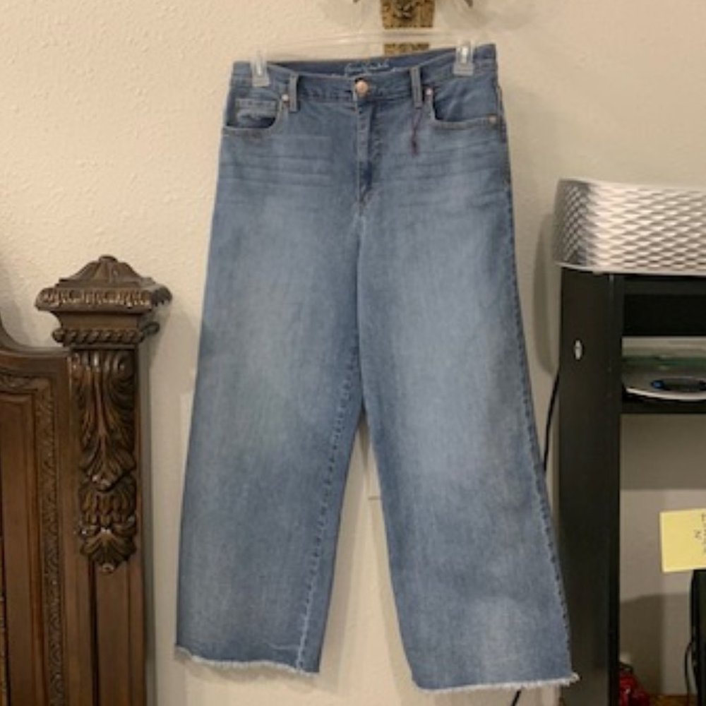 Gloria Vanderbilt Women's Missy Size 10 Amanda Wide Leg Cropped Jeans